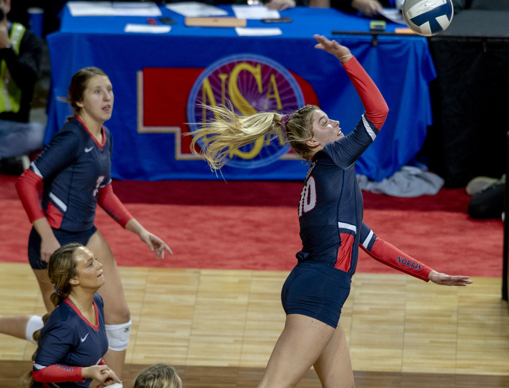 Class B state volleyball, Norris vs. Omaha Skutt, 11.8